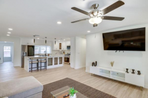 Scottsdale Rental with Game Room about 3 Mi to Old Town!